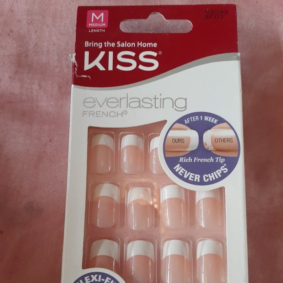 SALE!! Brand New False Nails - Picture 1 of 1